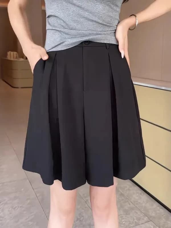 Black Suit Skirt Pants Women's Summer 2026 New Outwear plus Size Loose Hip Concealing Slimming Casual Shorts High Waist
