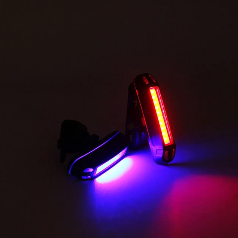 Lampada per bicicletta con luce posteriore per mountain bike a LED ricaricabile tramite USB impermeabile