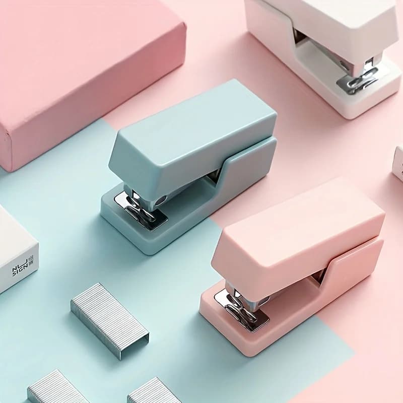 Set Mini Cucitrice Portatile KHINSUN, Macchina per Rilegatura Carta a Colori, Utilizza Graffette 24/6 26/6, Articoli di Cancelleria alla Moda per Ufficio