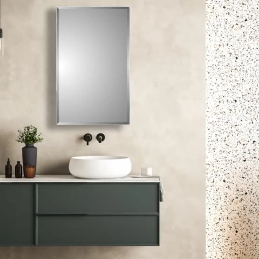 Armadietto da Bagno Moderno Stile Mid-Century con Specchio Rettangolare a Doppia Bisellatura, 26 Pollici, Bordo Smussato, Bianco