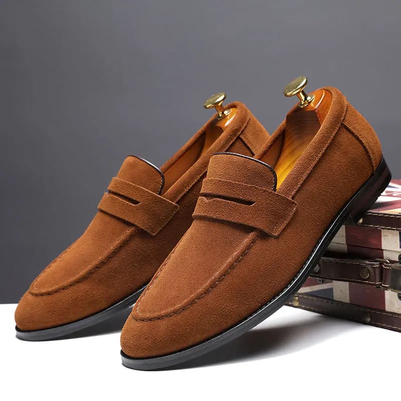 Scarpe basse casual da uomo in pelle scamosciata vera pelle slip-on leggere e comode mocassini da guida mocassini per uomo scarpe da sposa per feste