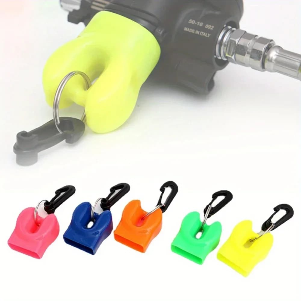 Diving Accessories 1PC Regulator Retainer Clip, Standard Mouthpiece Holder Dust Cap for Scuba Dive Octopus