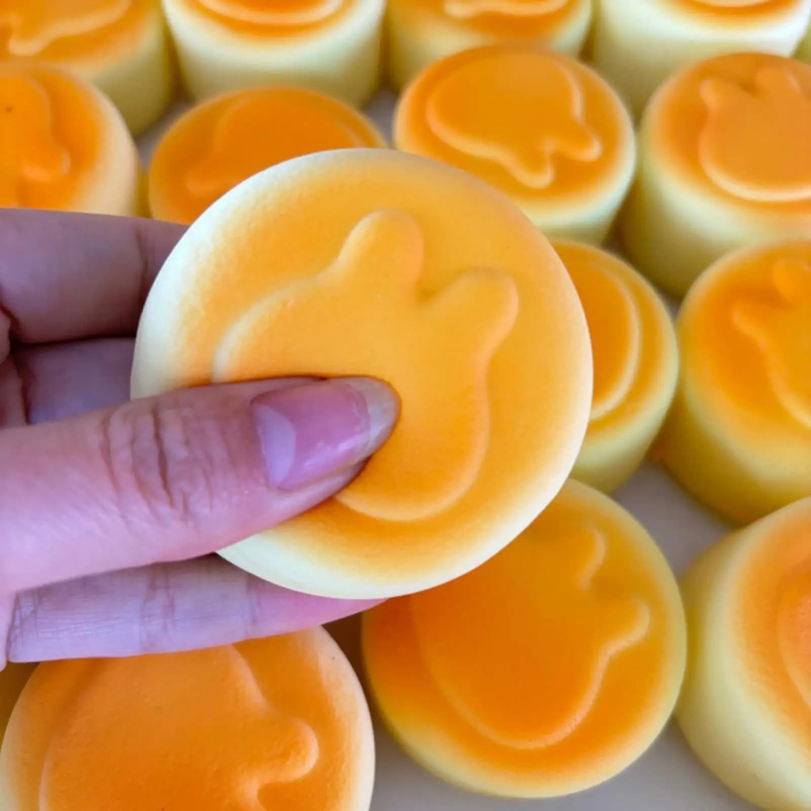Giocattolo Antistress a Forma di Torta, Giocattolo Sensoriale a Lenta Risalita per Bambini e Adulti, Giocattoli per Alleviare l'Ansia
