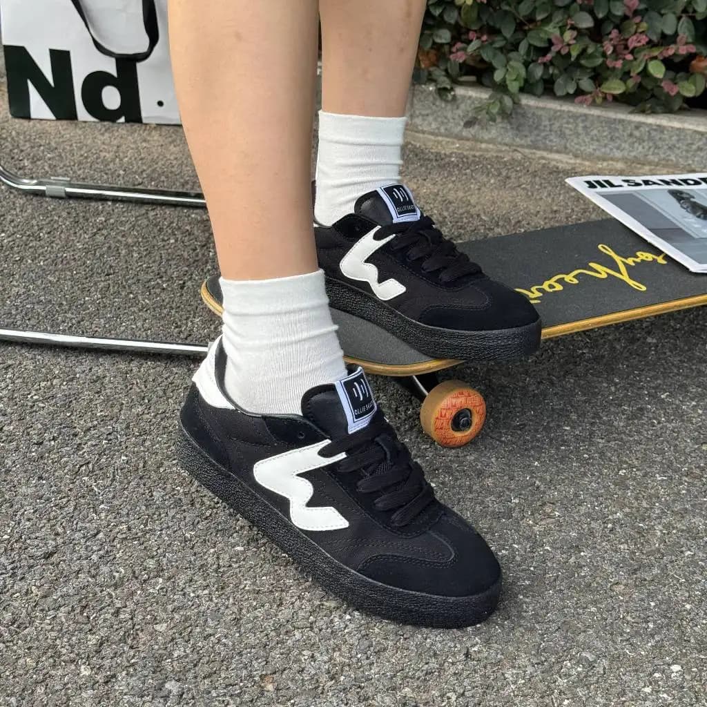 Ollieskate Black Samurai Suede Gum Rubber Sole Unisex German Trainer Skate Sneakers Trendy Streetwear
