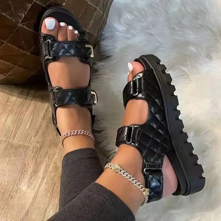 Sandali di design con spedizione gratuita, ciabatte di lusso, ciabatte sportive nere, bianche, marroni, verdi, per esterni e interni, scarpe casual, sneakers.