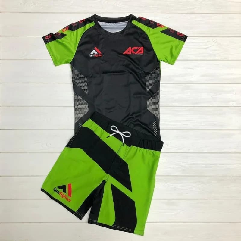 New Green and Black 2026 Breathable Combat Suit for Men, Breathable Sports Set with Short Sleeves and Shorts for Workout Boxes