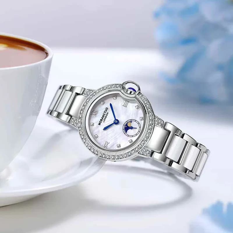 Orologio da Donna Impermeabile Nuovo Stile 2025, Elegante Orologio con Cristalli e Quadrante a Fritillaria
