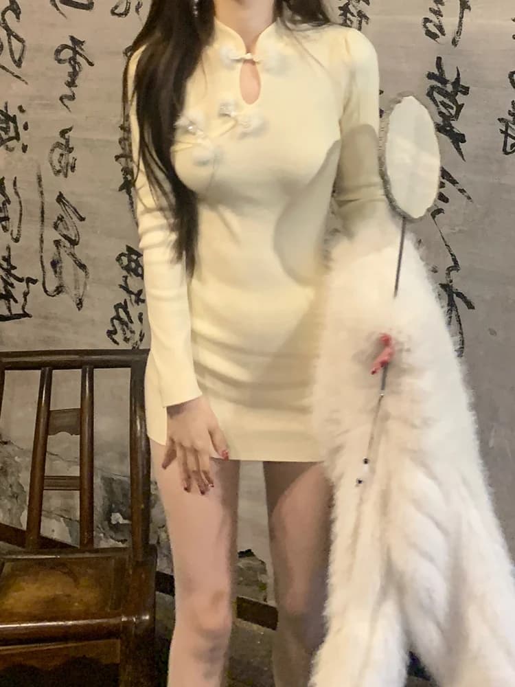 Spring 2026 Slim Fit Knitted Dress Women's Long Sleeve Wrap around Short Skirt Vintage Style Comfortable mid Weight