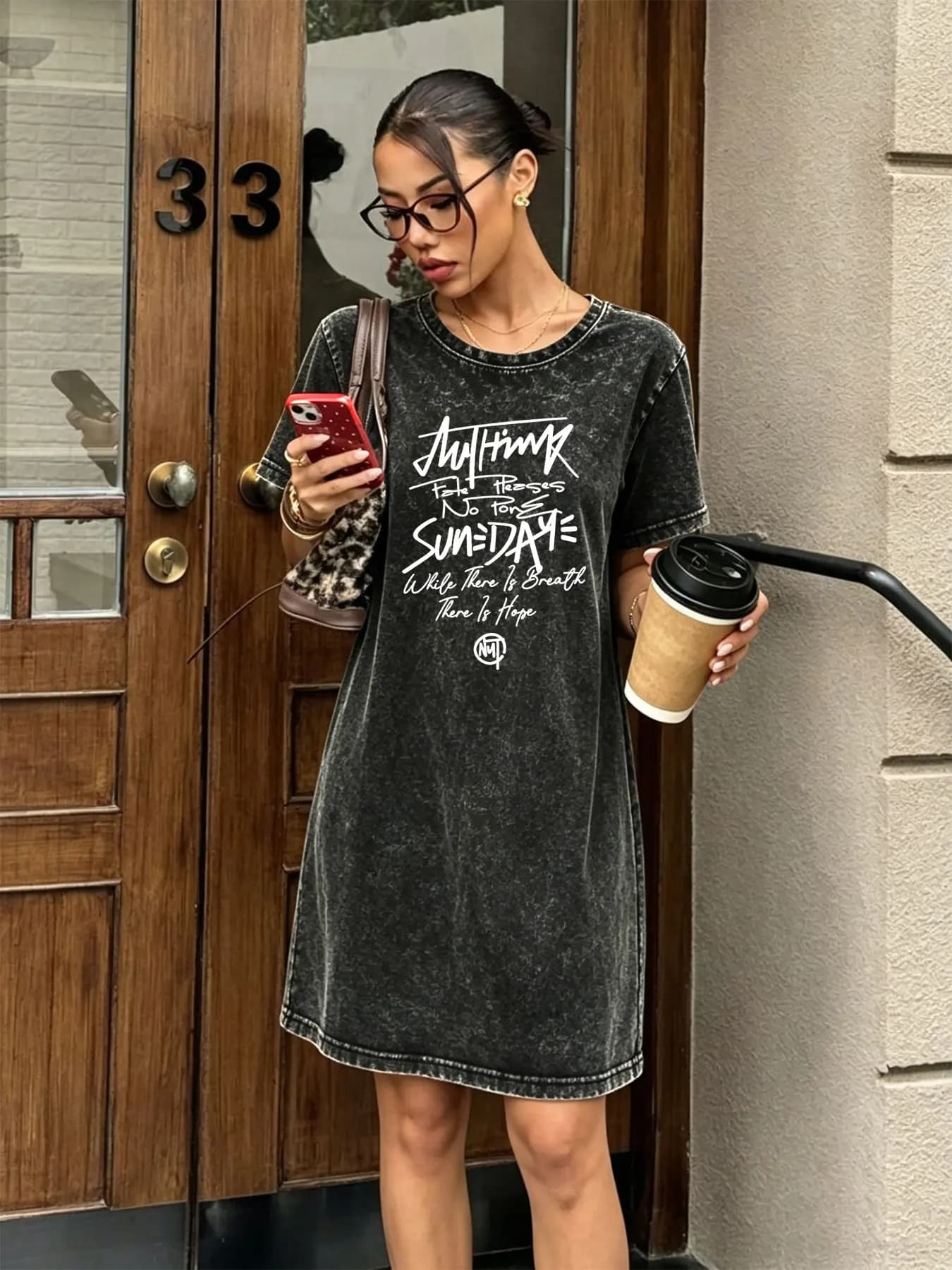 Abito T-shirt Vintage Effetto Lavato per Donna, Vestito Streetwear Versatile e Alla Moda con Stampa Grafica
