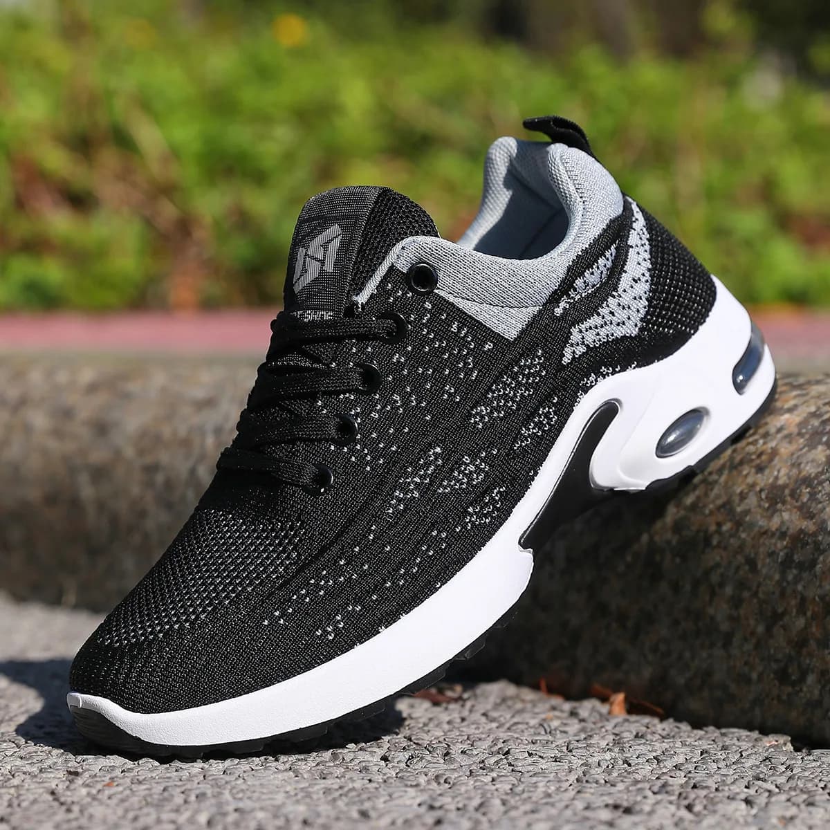 Scarpe da uomo con cuscino d'aria, nuove scarpe sportive casual traspiranti in rete, scarpe da corsa ammortizzanti di grandi dimensioni per il commercio transfrontaliero
