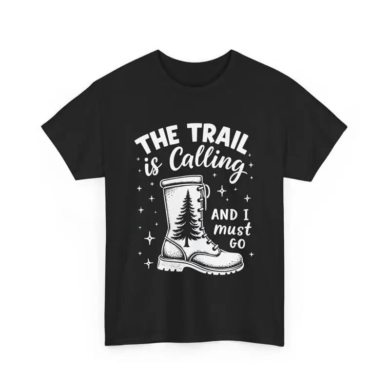 The Trail Is Calling T Shirt Scarpone da trekking Design Amante della natura all'aperto