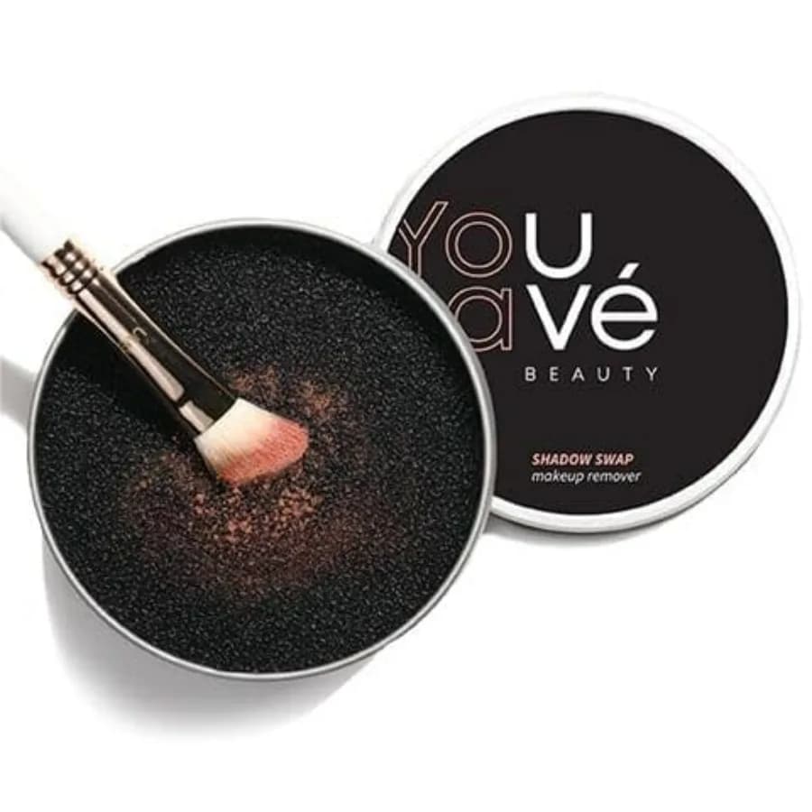Cleansing sponge for makeup brushes, removes dry shading makeup and fard to change color quickly, without water and without chemicals, fast