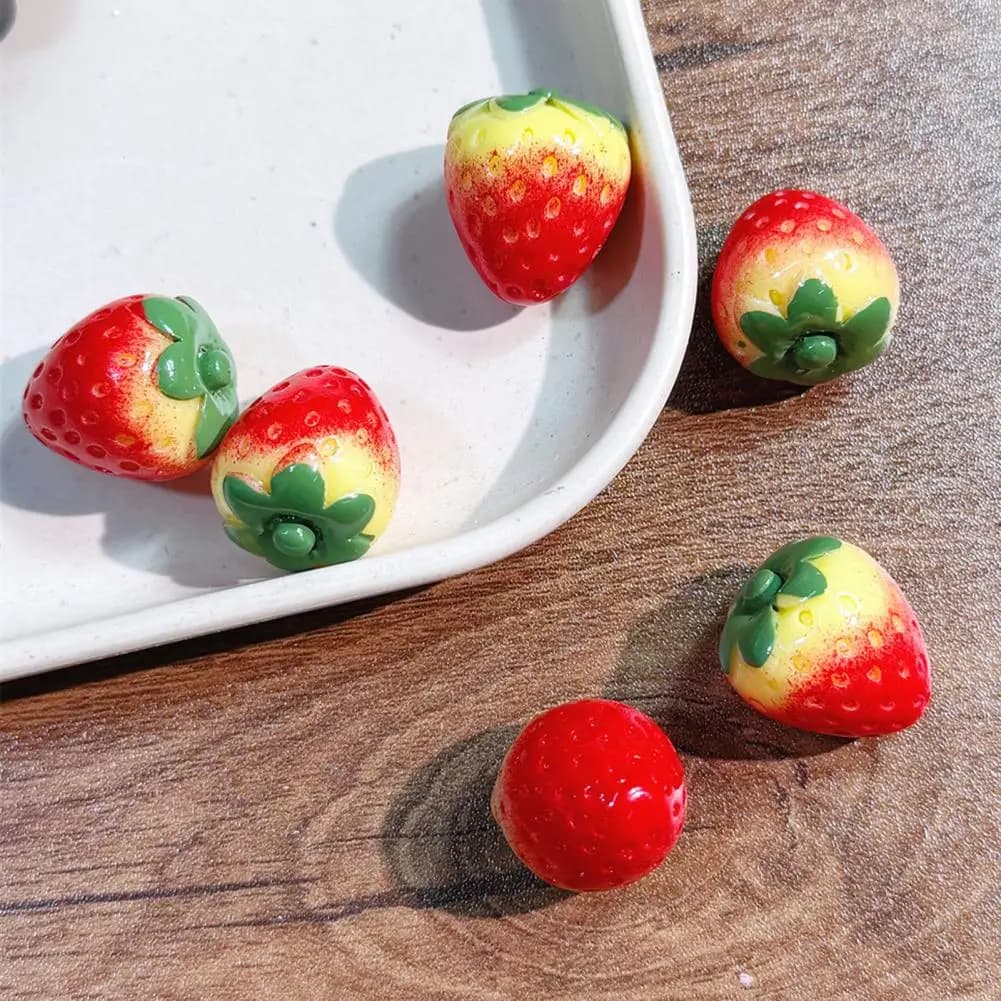 Statuette in Resina di Fragole Artificiali in Miniatura, Simulazione di Piccole Fragole, Frutta Finta all'Ingrosso per Artigianato Fai-da-Te e Decorazioni per Torte 97
