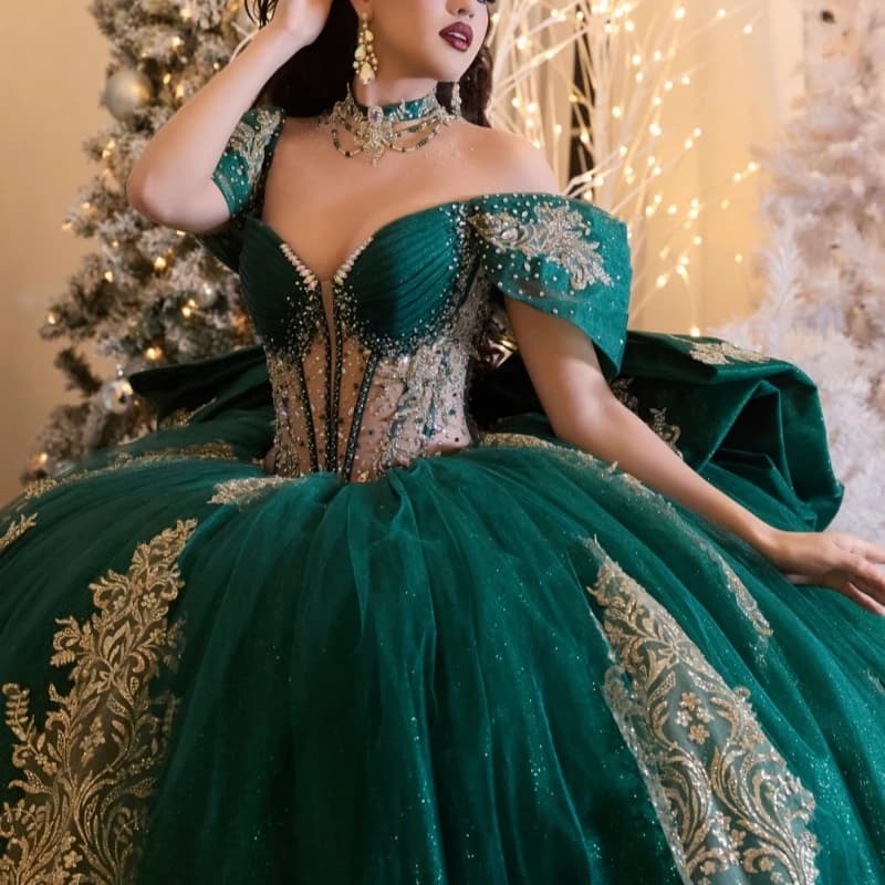 Abiti Quinceanera lucidi verde scuro con spalle scoperte Applique in oro con perline in pizzo Fiocco Principessa Lusso Dolce 16 Abiti 15