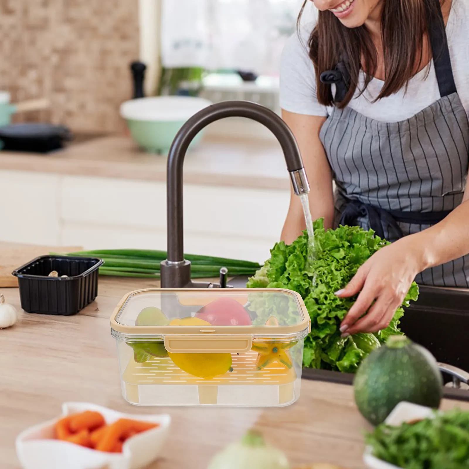 Contenitore Compatto Impilabile Ermetico per Conservazione Alimenti in Frigorifero, Congelatore, Cucina, per Frutta, Verdura, Snack e Dessert