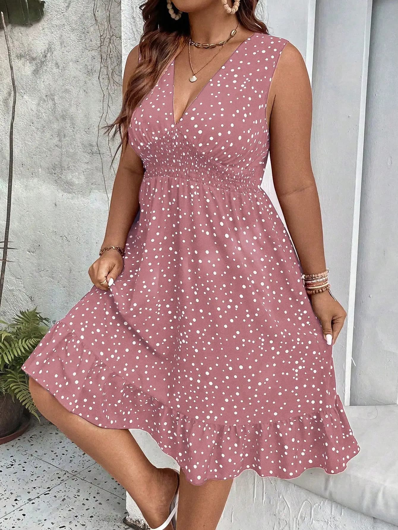 Abito estivo boho a pois senza maniche con scollo a V taglie forti