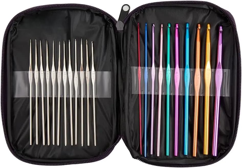 Set di 22 uncinetti con manico in alluminio, ferri da maglia ergonomici da 0,6-6,5 mm per lavori con il filato