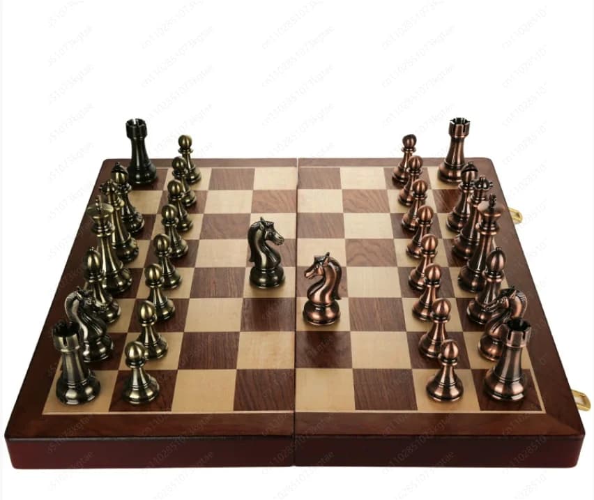 Figure di scacchi in metallo di lusso da 45 cm Set di scacchi in legno Giochi da tavolo classici per famiglie pieghevoli professionali Collezione di ornamenti per la casa di scacchi