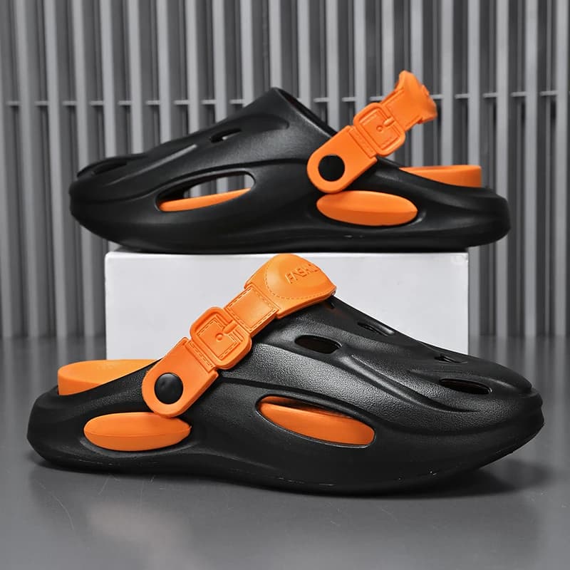 2026 New Men's Outdoor Sandals Slippers Beach Comfortable Slides Clogs Summer Men Casual Water Garden Shoes Male Beach Sandals
