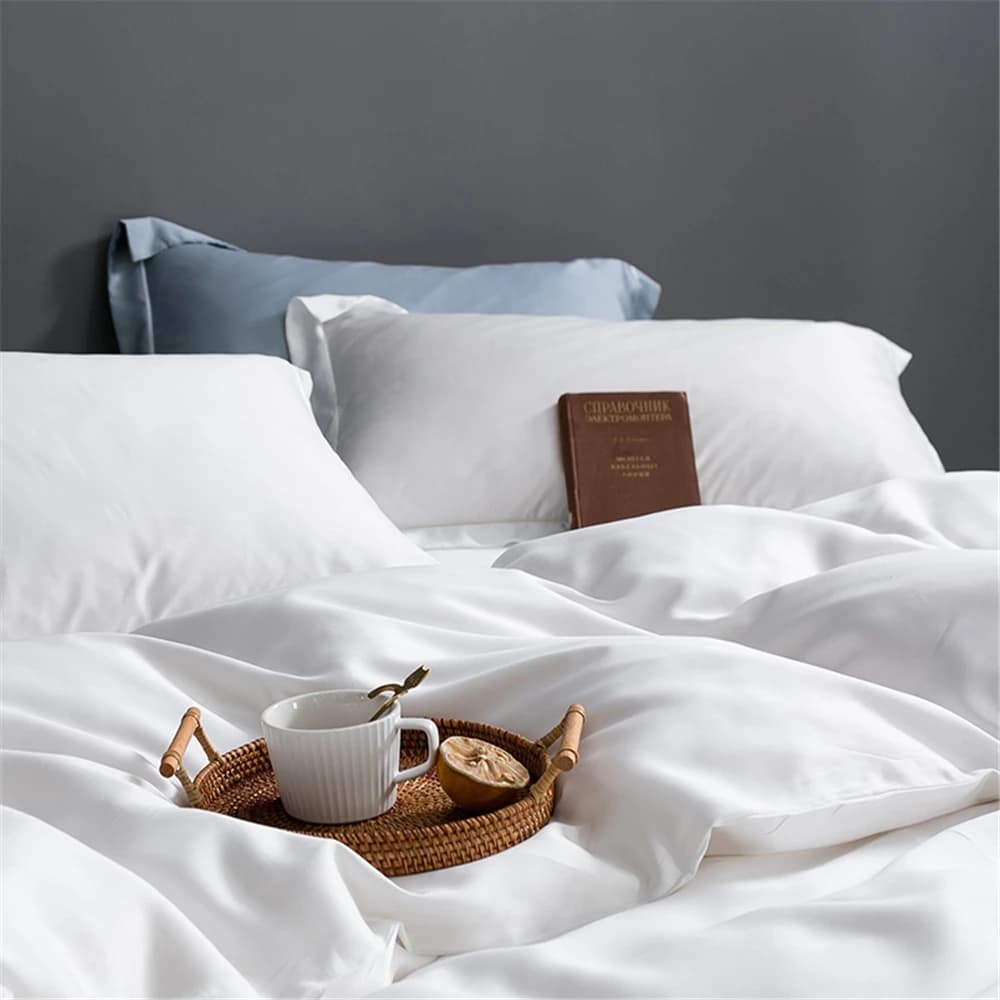 Set di Biancheria da Letto Sondeson in Seta 100% Bianca di Lusso, Set Copripiumino Queen/King, Lenzuolo e Federe per una Pelle Sana e Bella