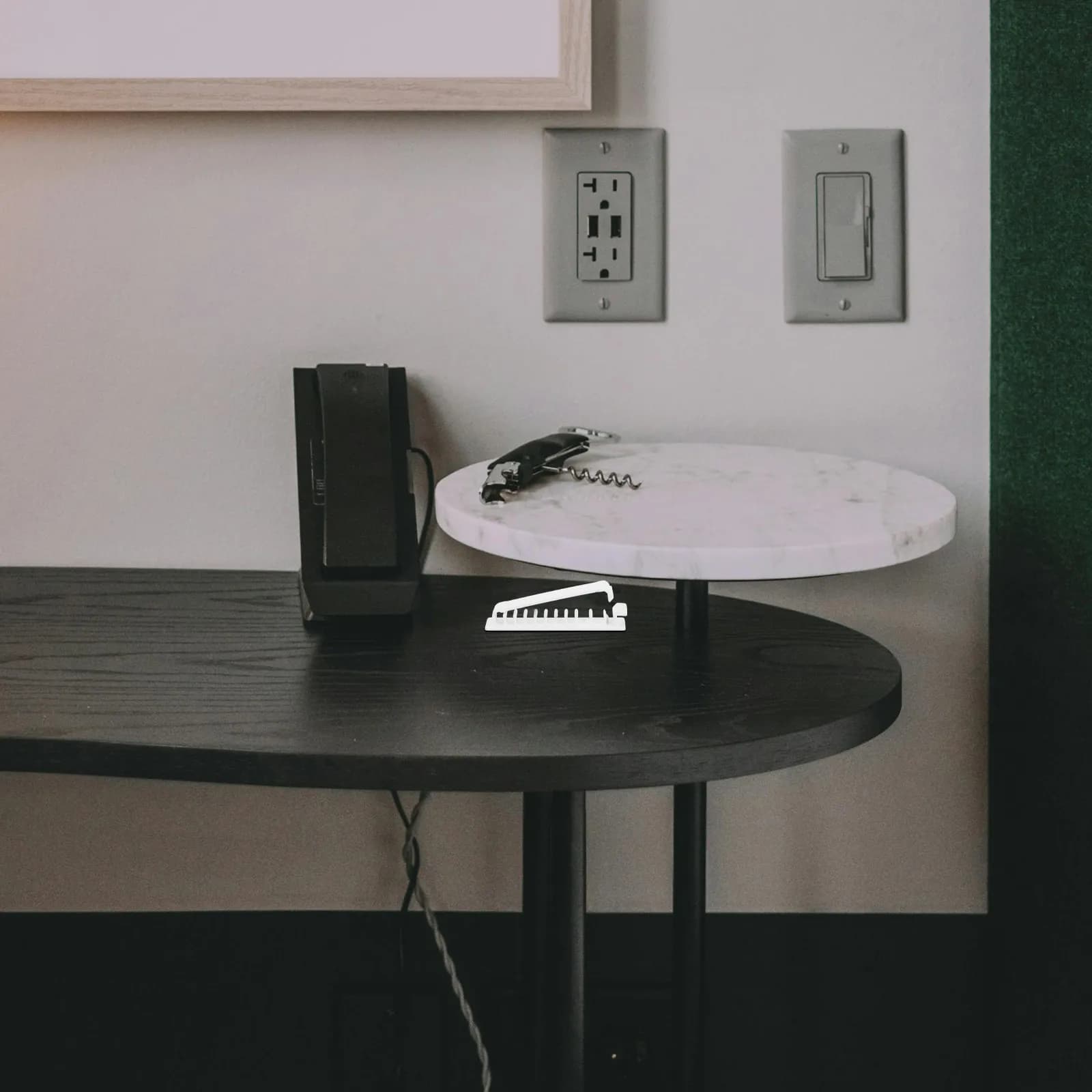 Clip per cavi autoadesivi da 10 pezzi per la gestione dei cavi da scrivania, organizer per cavi USB, supporto per cavi da scrivania senza intrecciamenti