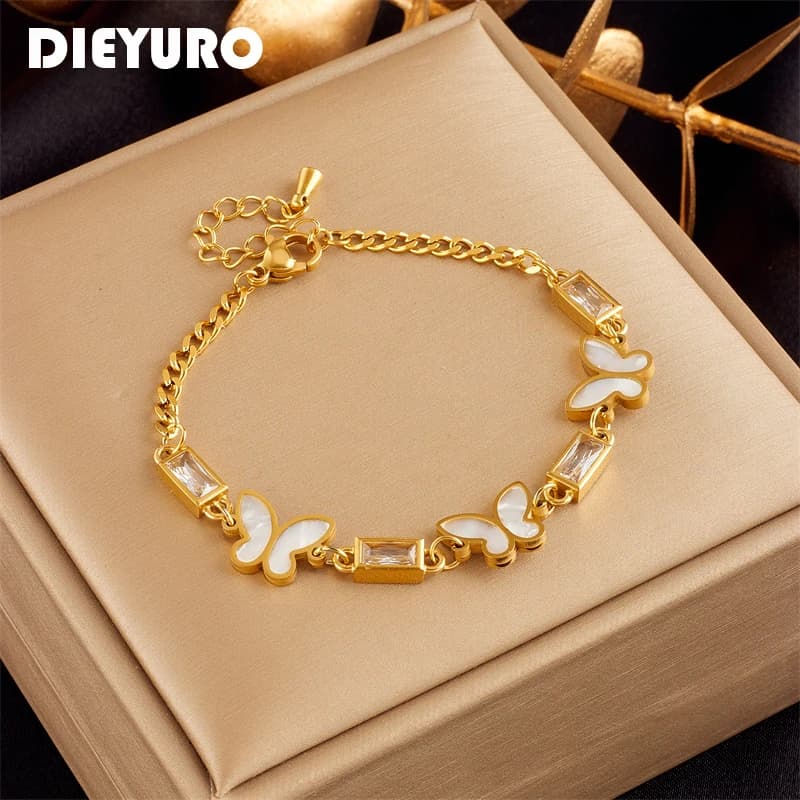 DIEYURO Bracciale con ciondolo a forma di farfalla in cristallo quadrato bianco in acciaio inossidabile 316L per le donne Nuovi braccialetti per ragazze di moda Regali di gioielli