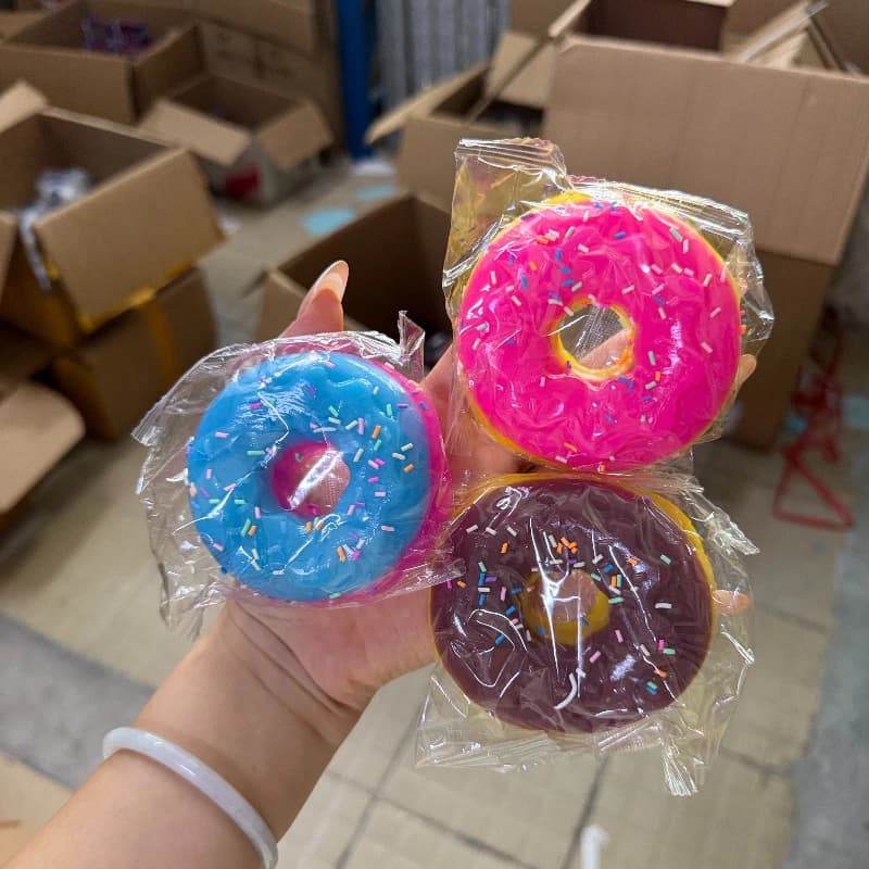 New Hot Doh Donut Sensory Fidget Toy Stress Relief ADHD Anxiety Calming Desk Ornament Focus Squeeze Stressbuster for Kids Adults