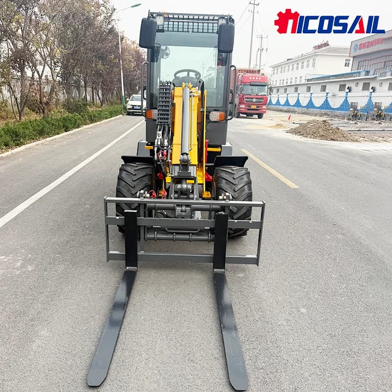 Caricatore telescopico per minipala motore diesel Mini caricatore frontale multifunzionale portatile con certificazione EPA