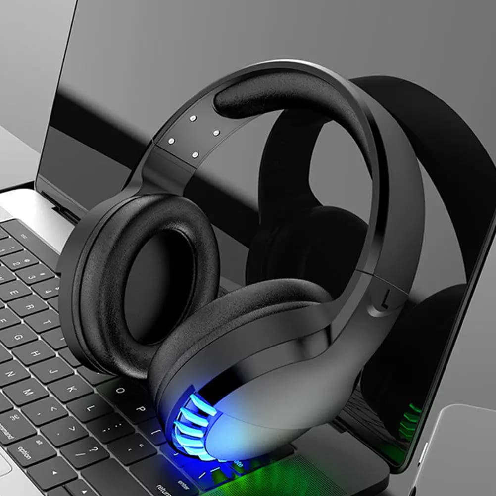 1Pcs Dual-Mode Rgb Wireless Game Headset Pairing Stable Transmission 10M Noise Reduction Gaming Headphones for Phone