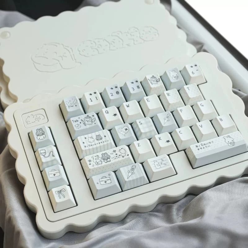 Soda Stack Split Keyboard Custom Tri-mode Wireless Bluetooth 2.4G Milk White Soda Biscuit Ergonomics CNC Split Keyboard Gaming