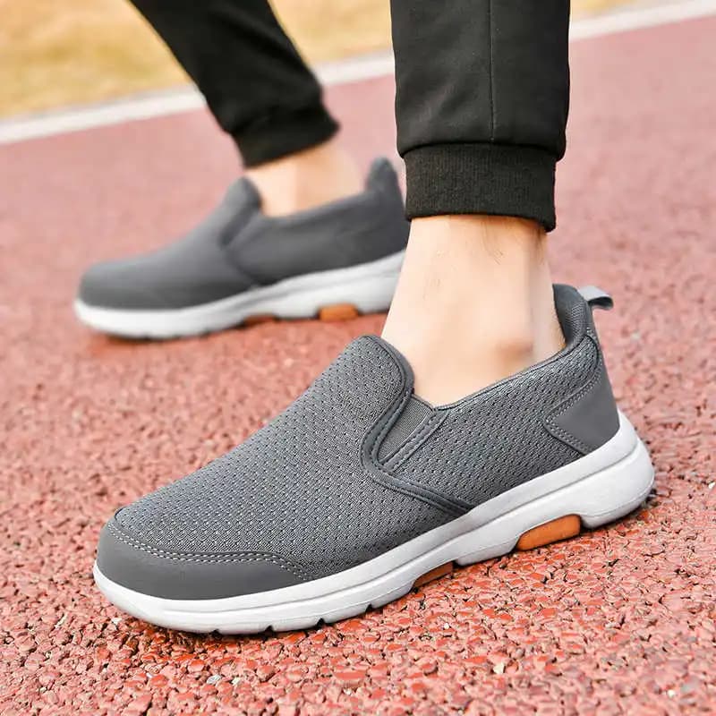 Slim heel Sumer men's shoes Comfortable men's sports shoes in fabric Men's sneakers Imported Tennes Sporty Pie Luxary