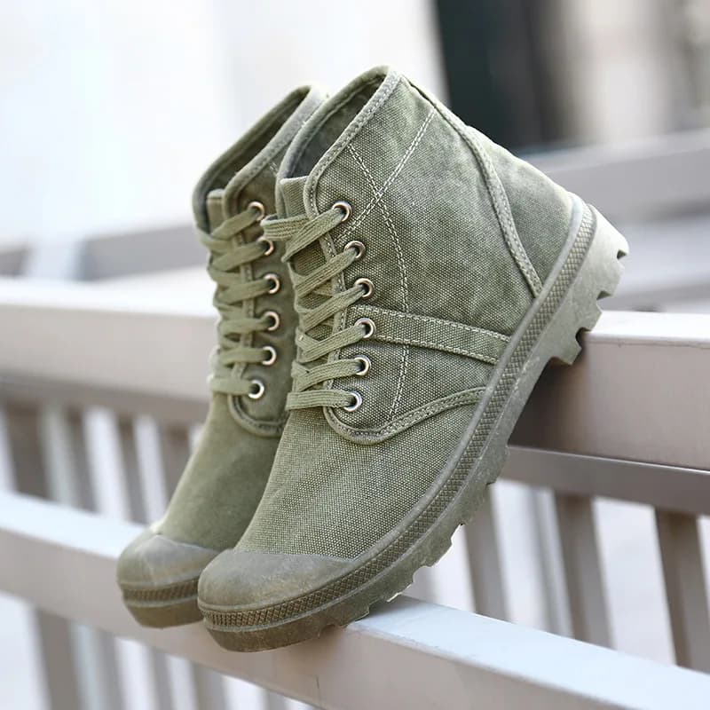 Men Hiking Shoes Waterproof Tactical Leather Hunting Boots Desert Camping Sneakers Ankle Men Trekking Casual Shoes
