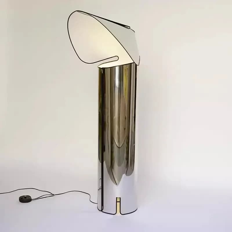 Lampade da tavolo con cappello di lusso Lampade da terra di fascia alta per hotel in acciaio nordico Art Lampada da personalità per sala espositiva di design minimalista italiano