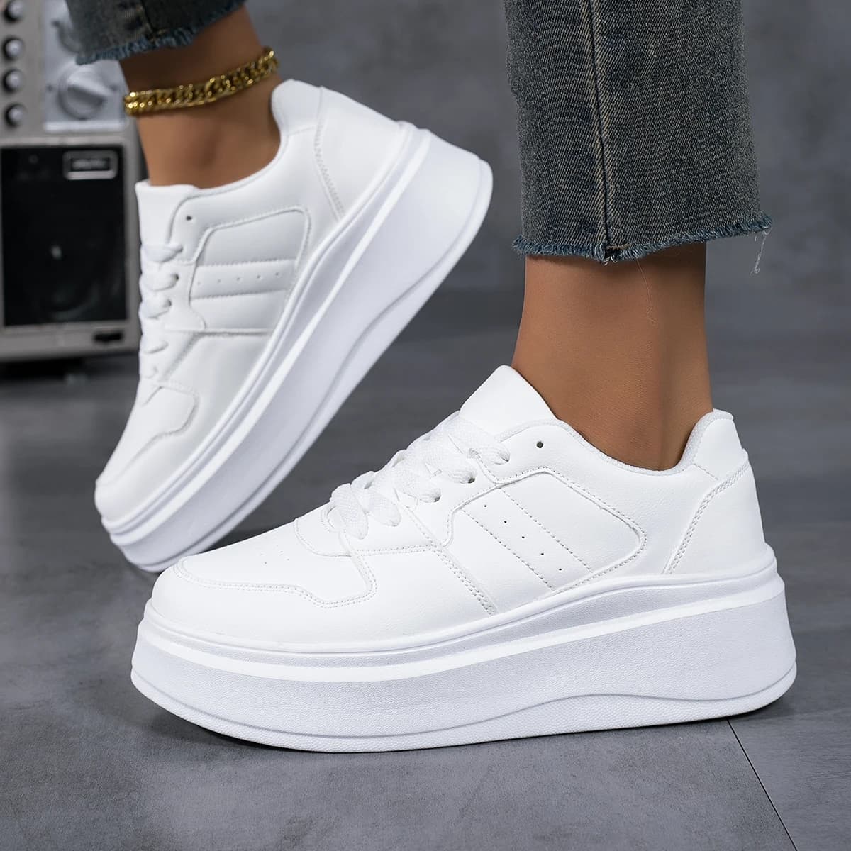 Women's Volcano Shoes, Classic Sport Shoes with Laces, Skateboard Shoes and Stroller, White