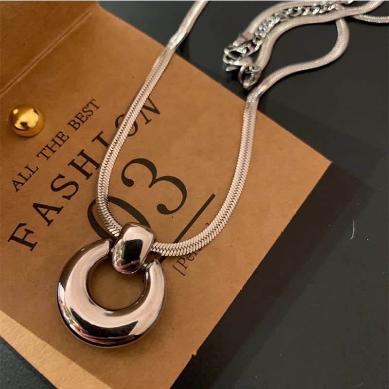 Stainless Steel Donut Necklace Minimalist Design Hollow out Heavy New Moon round Sweater Chain Jewelry Trendy Unique Accessory