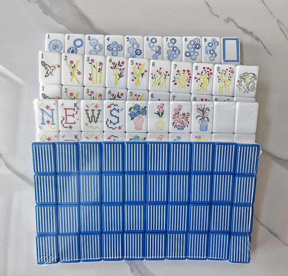 Nuovo Set di Carte Mahjong Americano di Lusso in Acrilico, 160 Tessere con Strisce Blu, Gioco da Tavolo Portatile per Regali Sorpresa