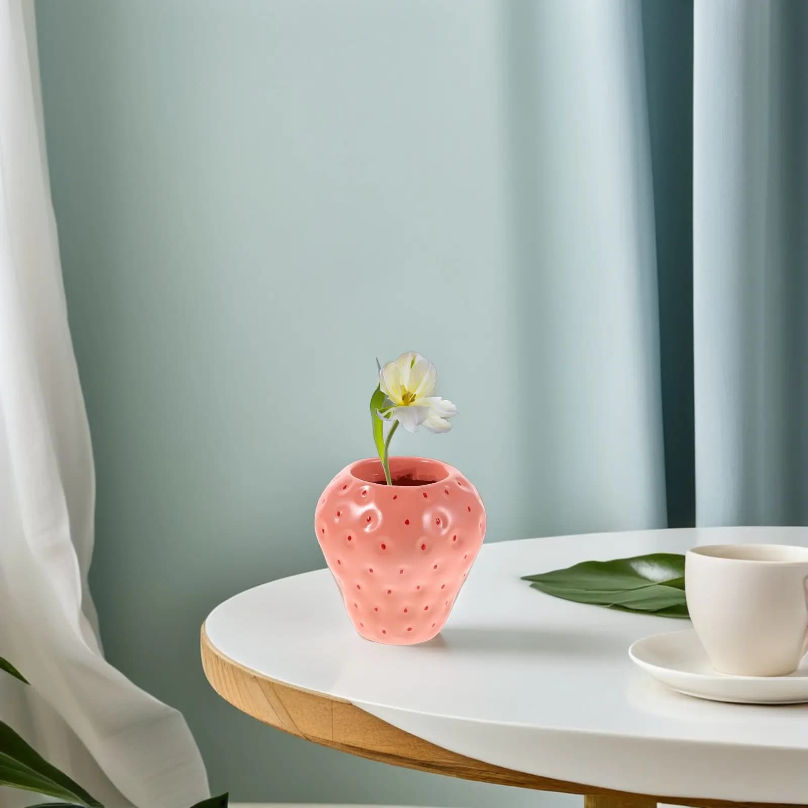 Strawberry-Shaped Planter Vase for Flowers Propagation and Dried Arrangements Compact Aesthetic Decor Vase Pink Fruit Inspired