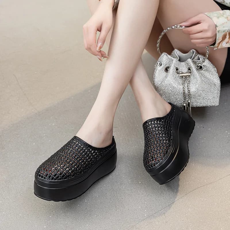 Women shoes 2026: New Ciabatte from Casa with Plateau, Tacco a Punta Coperta e Intagli, Pantofle, Mocassini, Sandals and Women's slippers with Punta Coperta