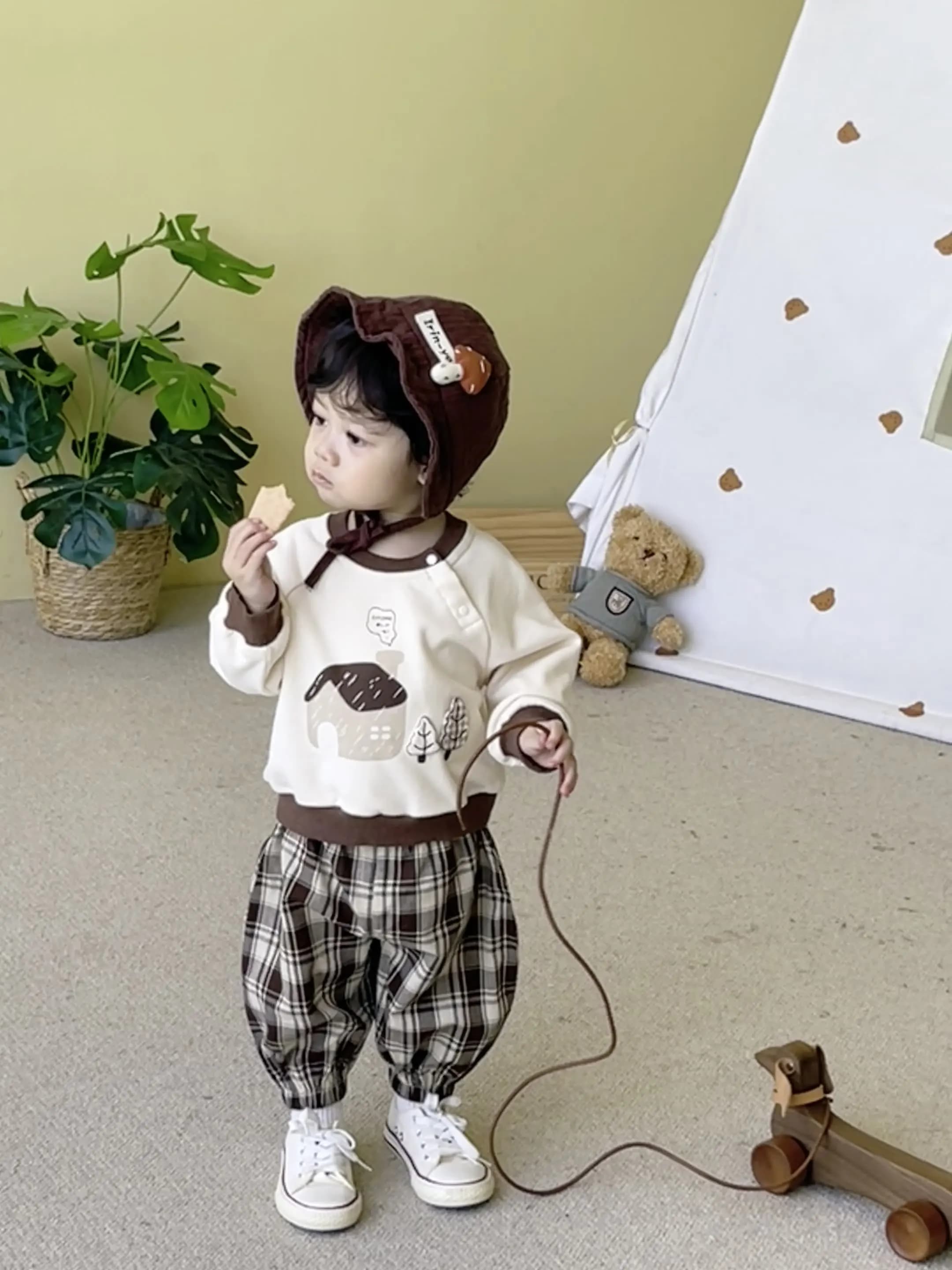 2025 Felpa con cappuccio per bambini Felpe per ragazzi stile cartone animato Felpa con cappuccio o-collo stile coreano Top base per bambini stile breve