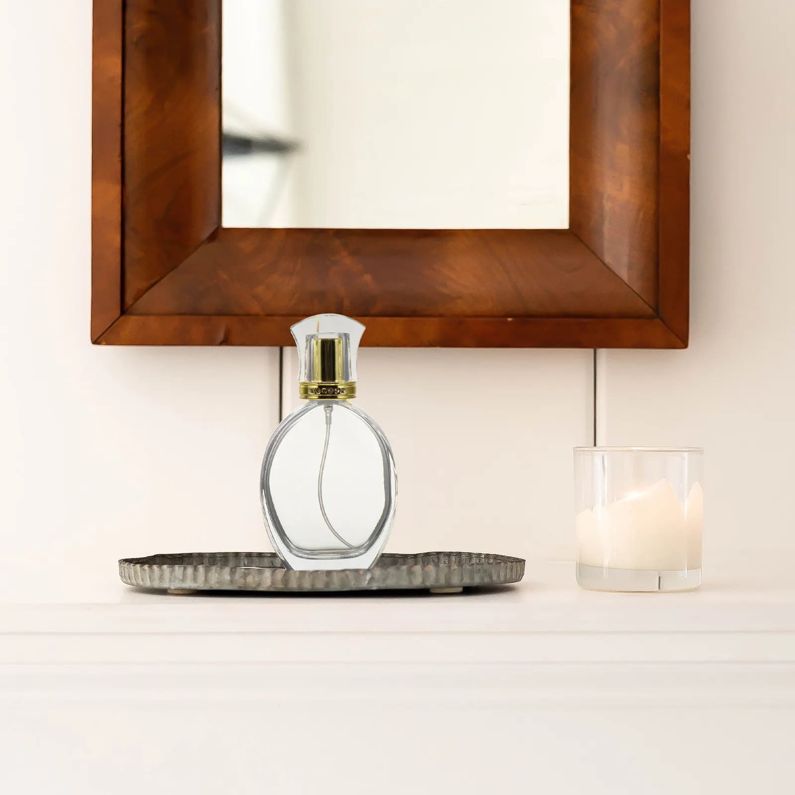1 Pezzo Bottiglia di Profumo in Cristallo con Coperchio Dorato, Elegante Diffusore in Vetro per Oli Essenziali Fai-da-Te, Conservazione e Decorazione