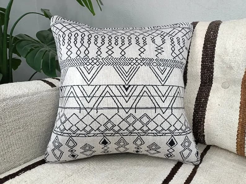 Throw Pillow Cover, Black White Moroccan Berber Geometric Beading Decorative Accent Pillow Cover, Lumbar Sofa Cushion Cover for Couch Living Room Home Decor