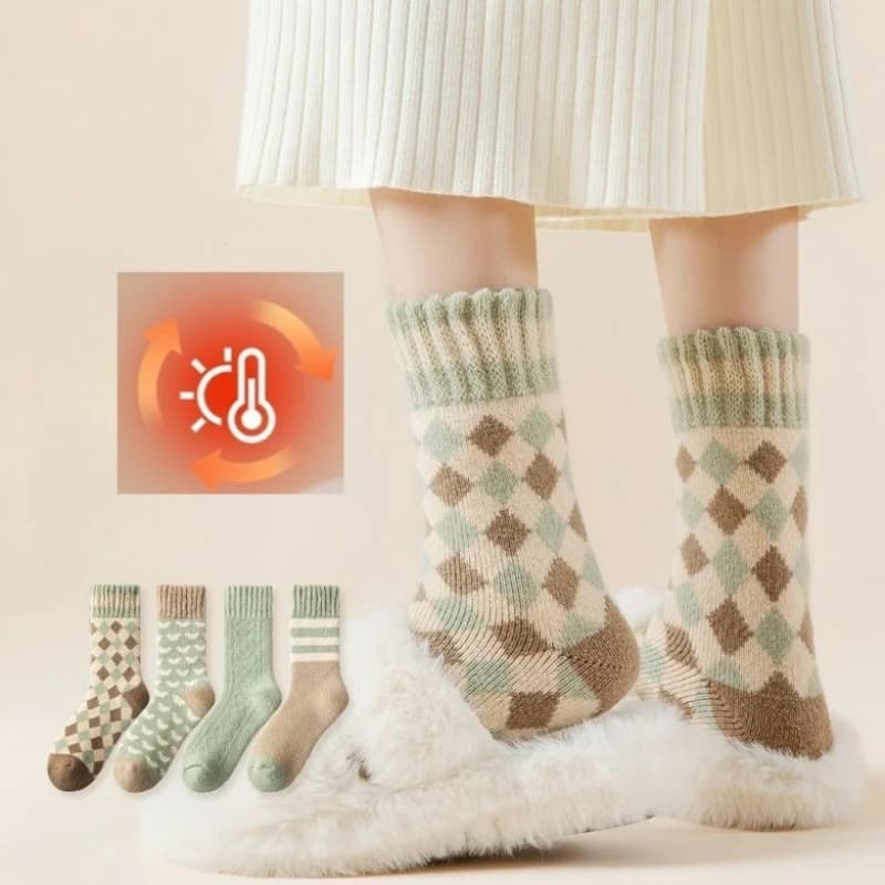 New Women's Autumn and Winter Plush Thickened Terry Mid Tube Socks Casual Warm Stripe Argyle Pattern Indoor Sleeping Floor Socks