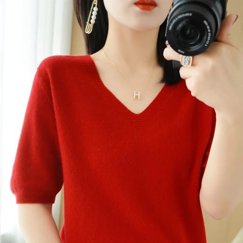 Primavera/Estate 2025 maglione da donna pullover tinta unita scollo a V mezza manica maglione di cashmere lavorato a maglia sottile top casual