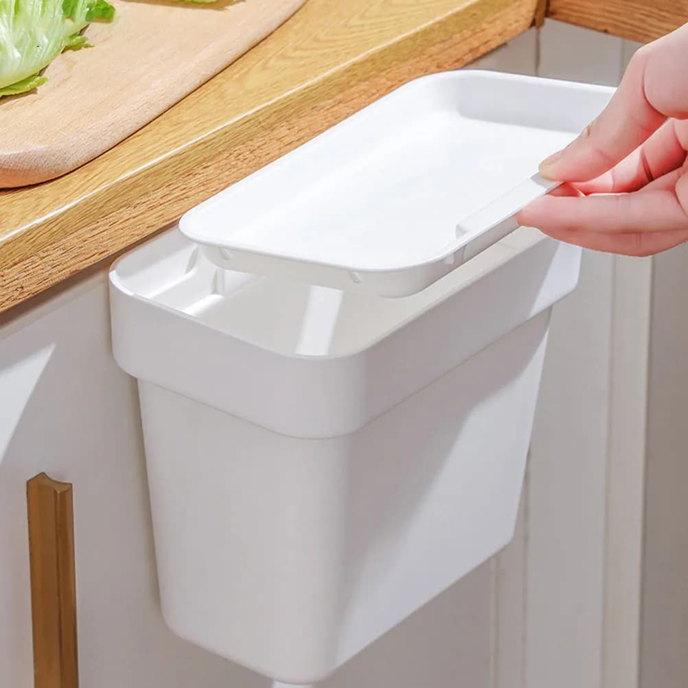Piccolo cestino per rifiuti da appendere, montabile su porta dell'armadio, cestino per rifiuti da cucina compatto in plastica, per ufficio, casa, bagno.
