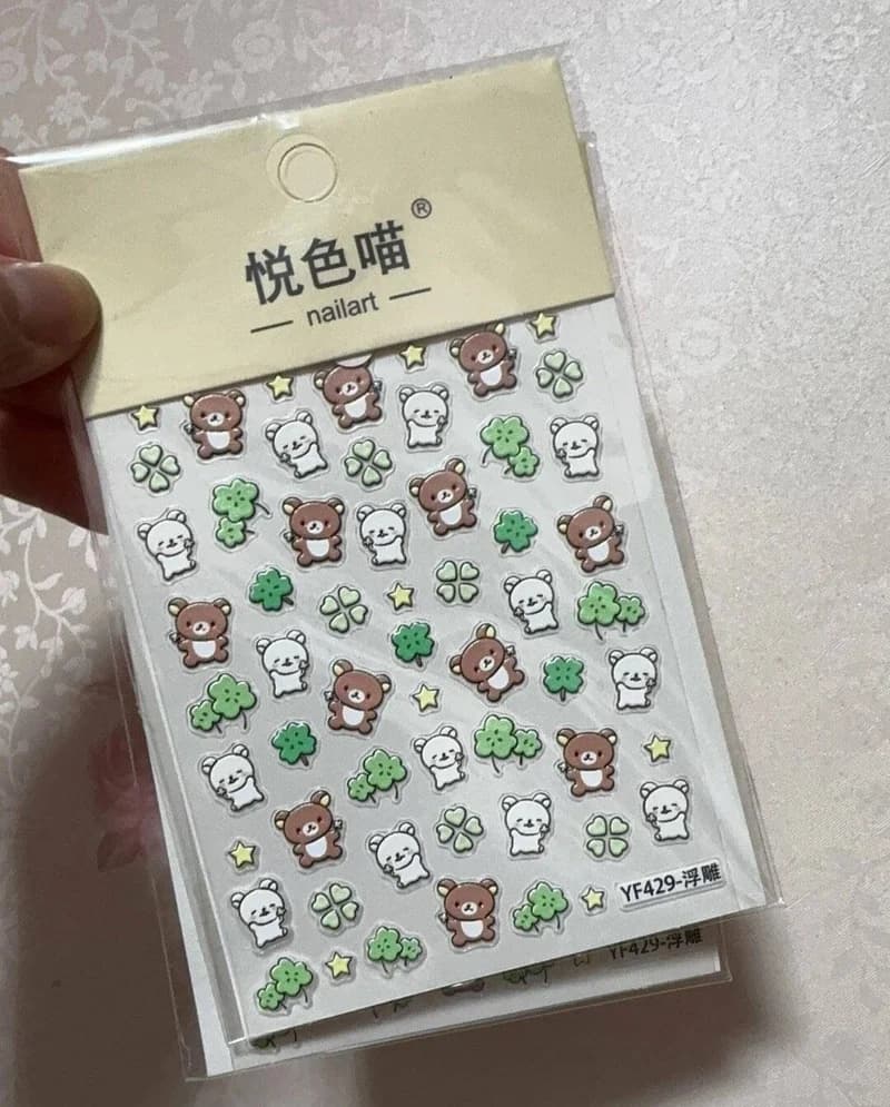 Adesivi Rilakkuma a forma di quadrifoglio, decorazioni fai da te per nail art, power bank, custodie per cellulari, decorazioni autoadesive a tema cartone animato.