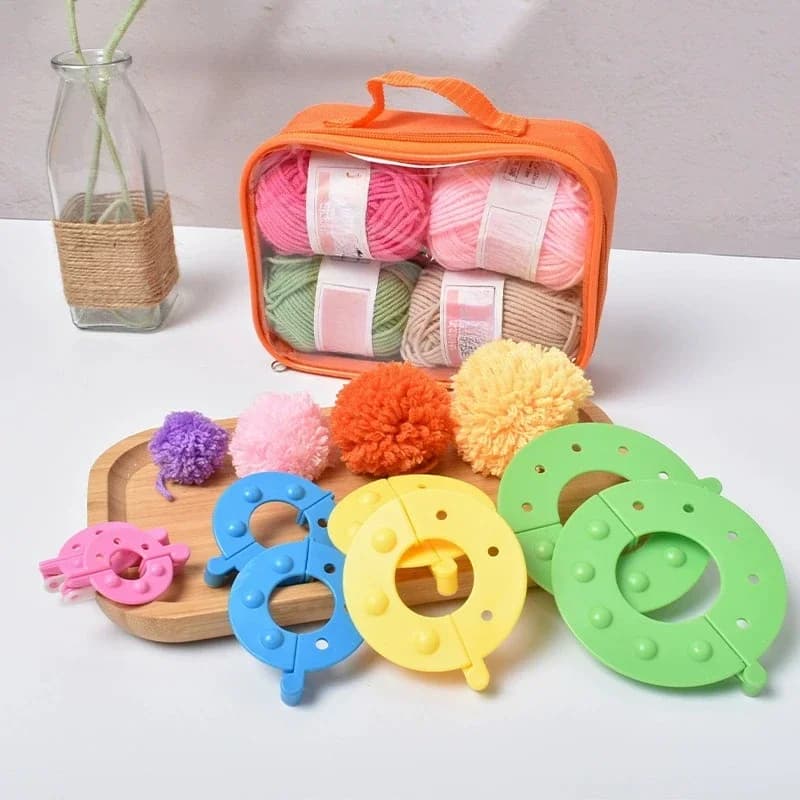 8PCS 4Sizes Fluff Ball Weaver PomPom Maker Telaio per maglieria Kit Bambini Palla di lana Weaver Palline di lana Giocattolo FAI DA TE Palle di lana Set di strumenti