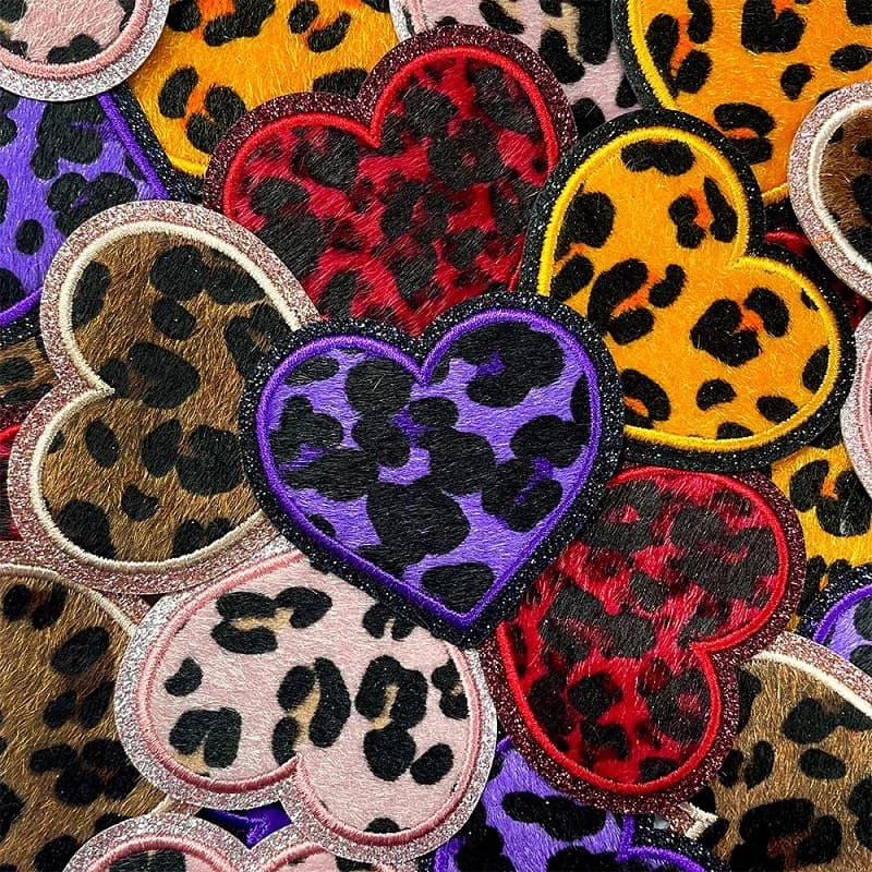 5 Pz/set Giubbotti Cappelli Cucire/Ironare Toppe Ricamate Amore Stampa Leopardo Gritt Patch Ferro Sulle Toppe E Stemmi Per Abbigliamento Zaino FAI DA TE