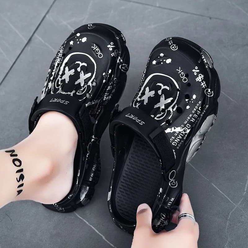 Scarpe da spiaggia da uomo nuove estive Sandali sportivi antiscivolo per esterni traspiranti vuoti