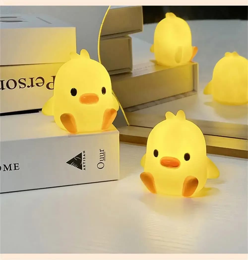 Lampada da notte a forma di anatra, decorazione per la camera da letto, simpatica luce notturna a forma di animale dei cartoni animati, regali di Natale per bambini, lampada da comodino per la camera dei bambini