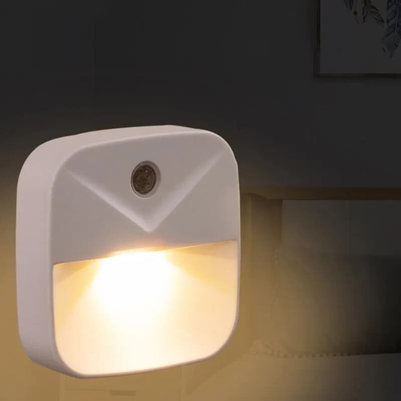 Sensore di controllo della luce Wireless luce notturna a LED luci notturne con spina europea per l'illuminazione del corridoio della camera da letto del comodino dei bambini del bambino